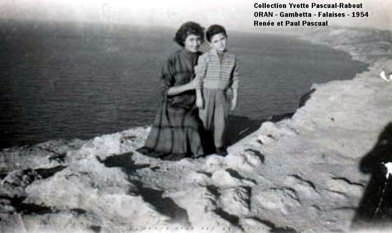 Oran- SDV- 4959- GAMBETTA la falaise Renee PASCUAL et Paul PASCUAL 1954 (2).jpg